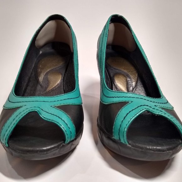 JUMP For The People 'Bess' Open Toe Wedges Heels in Black and Teal - Picture 3 of 7